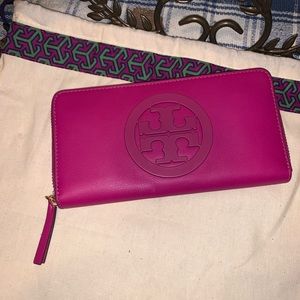 Tory Burch wallet